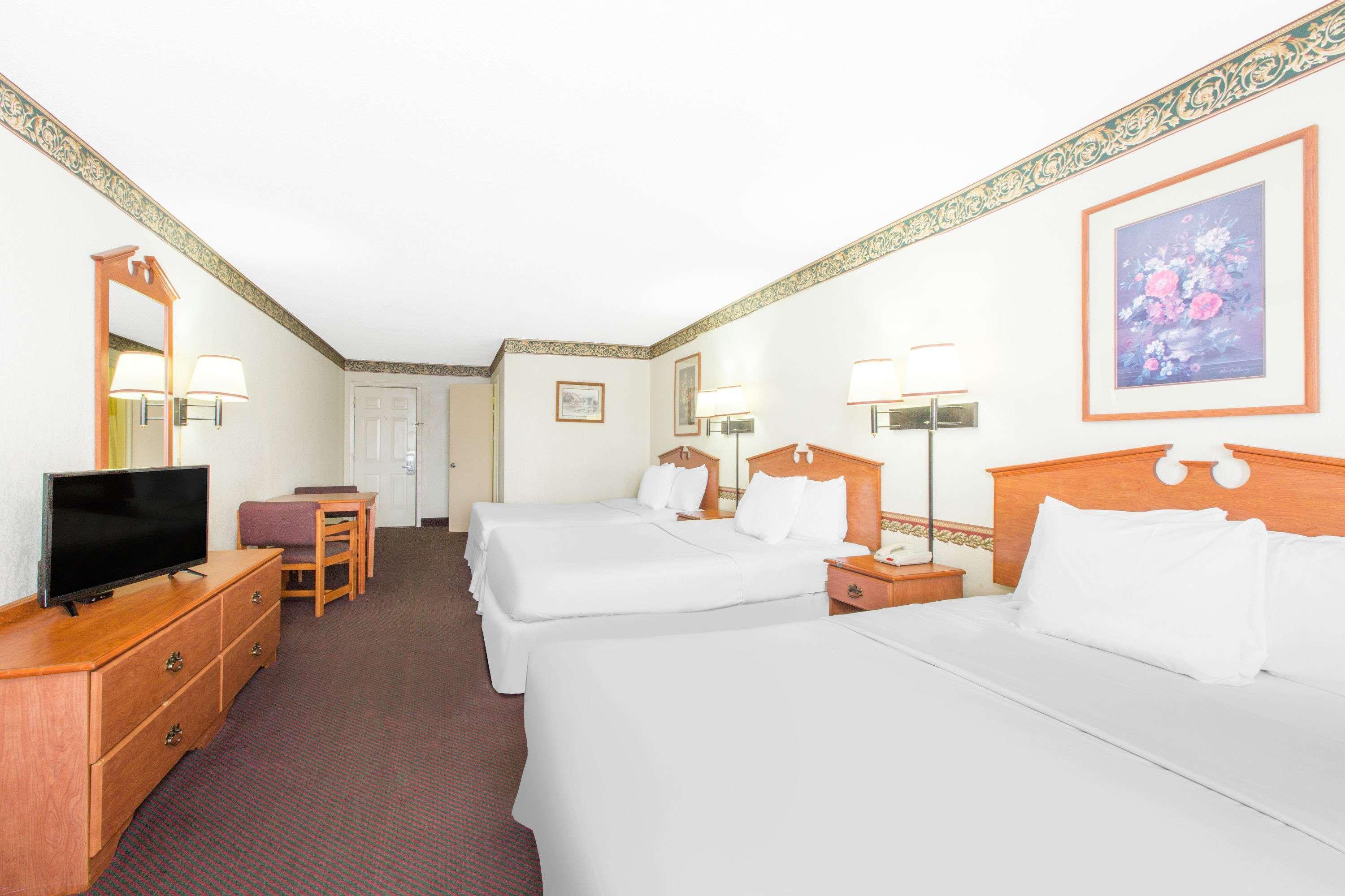 Days Inn & Suites By Wyndham Marshall Luaran gambar