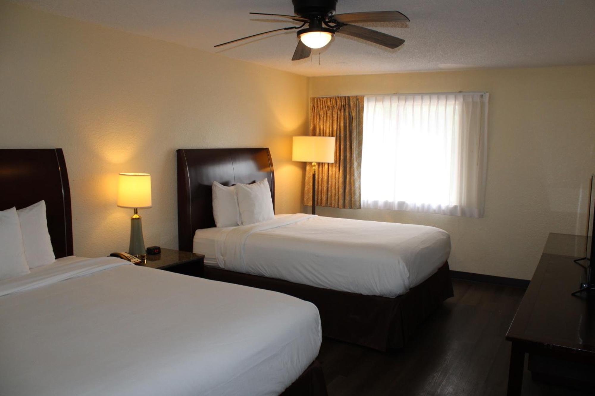 Days Inn & Suites By Wyndham Marshall Luaran gambar