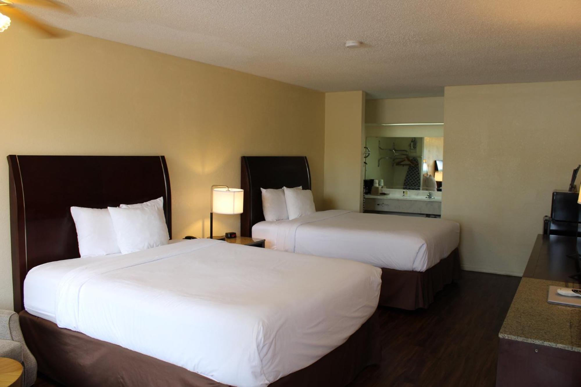 Days Inn & Suites By Wyndham Marshall Luaran gambar