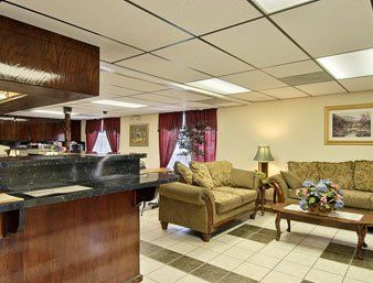 Days Inn & Suites By Wyndham Marshall Dalaman gambar